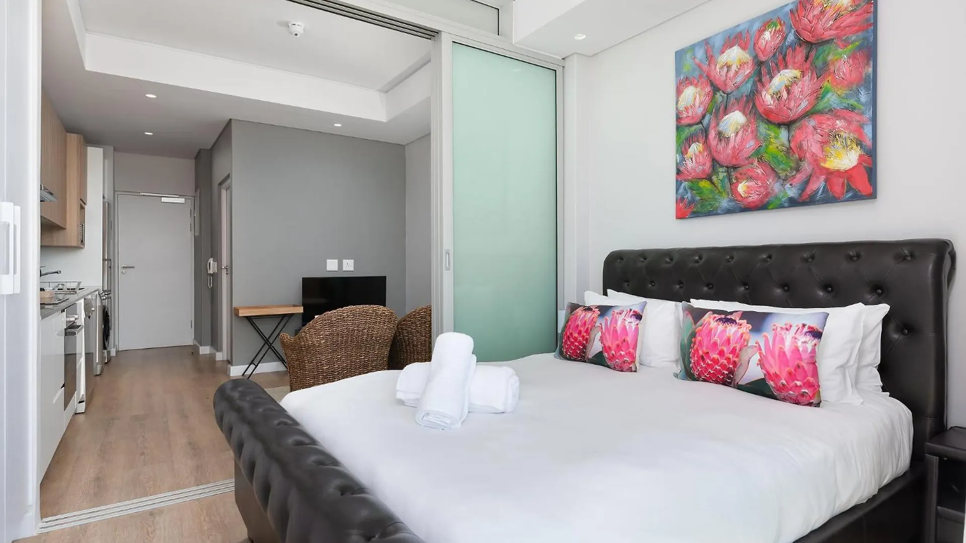 The Sentinel Apartment With Balcony. Ciudad del Cabo